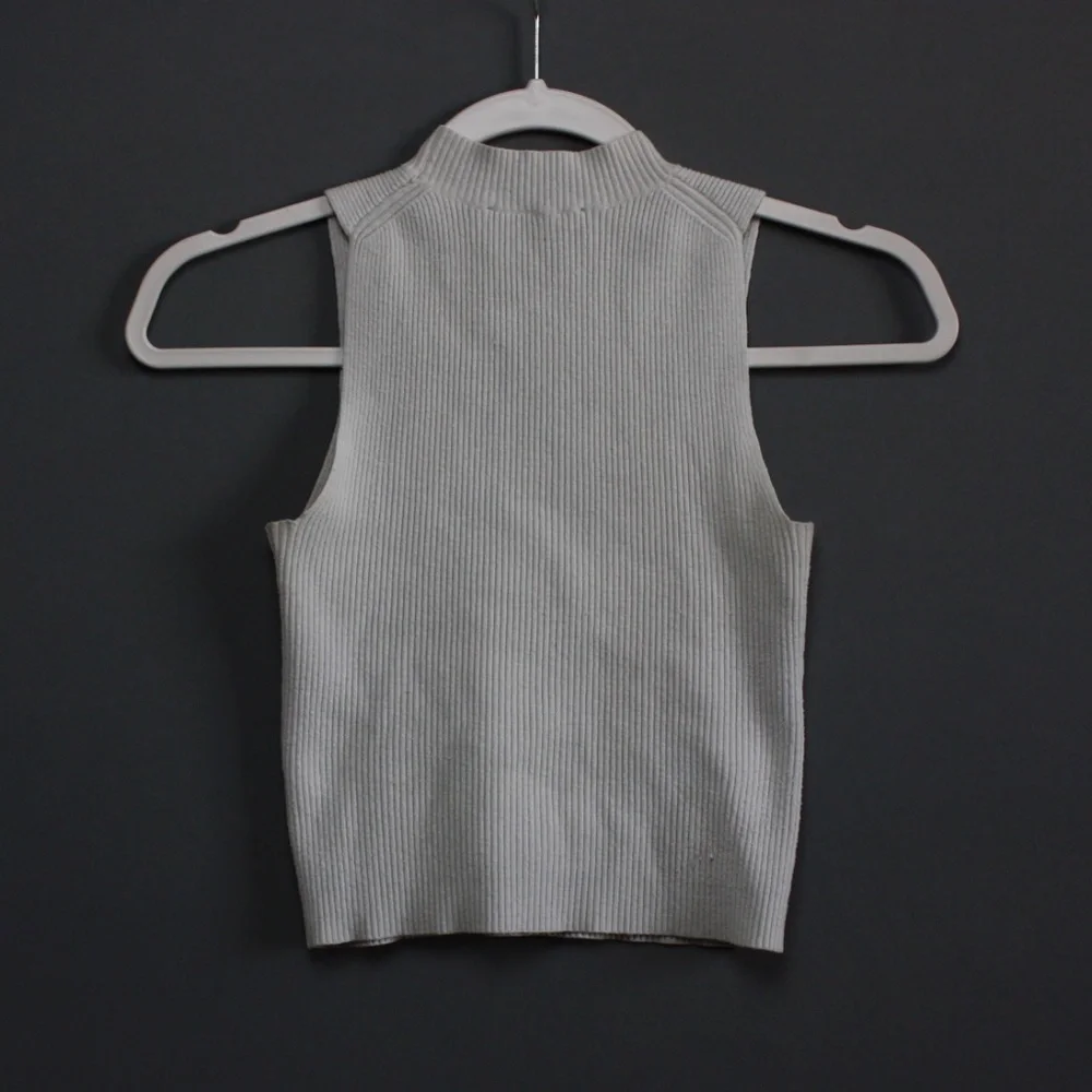 White crop top - Picture 2 of 2